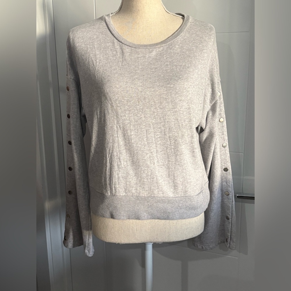 Joe’s Collection Gray Long Sleeve Sweater with Button Accents - Picture 1 of 7